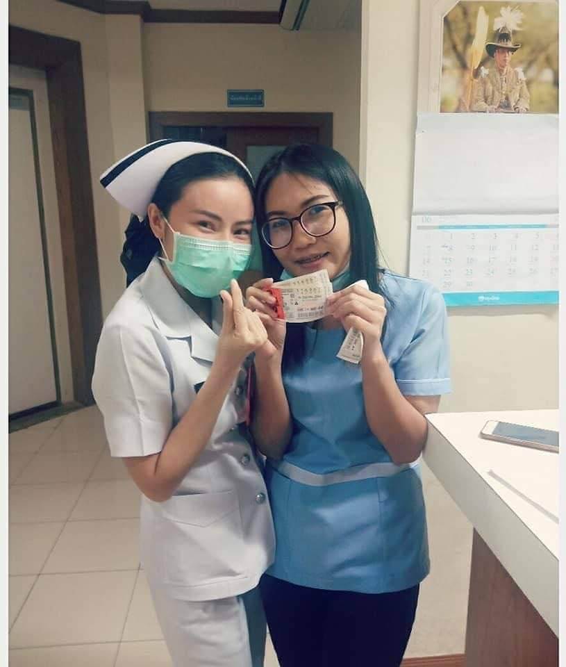 พยาบาลสาวถูกรางวัลที่ 1 หลังได้เลขจากพุ่มพวง ดวงจันทร์