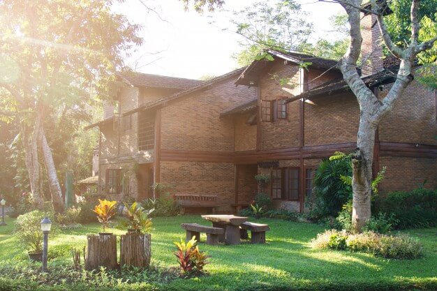 บ้านกลางป่า