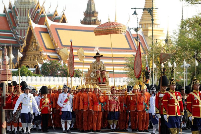 Coronation day on the street