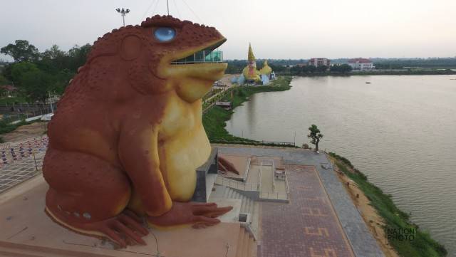 พญาคันคาก ริมแม่น้ำ