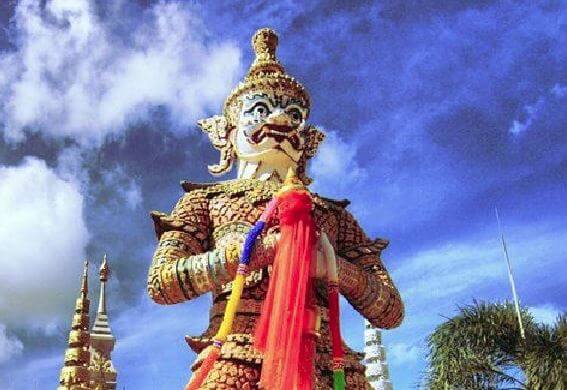 ท้าวเวสสุววรณ กับผ้าสามสี