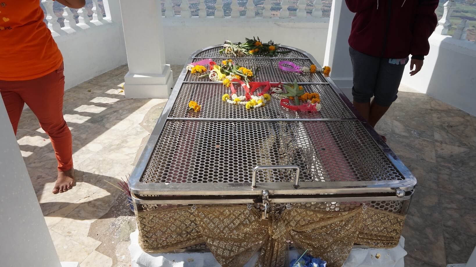 รอยพระพุทธบาท