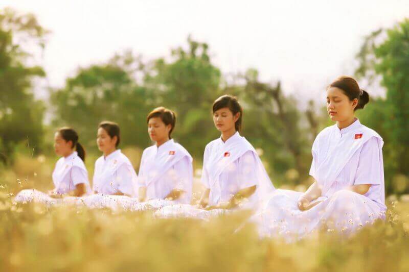 นั่งสมาธิ