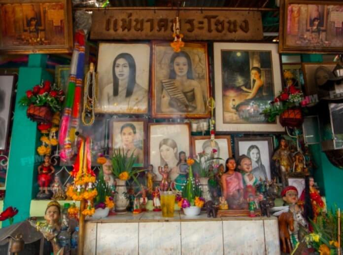 รูปวาดแม่นาคพระโขนง